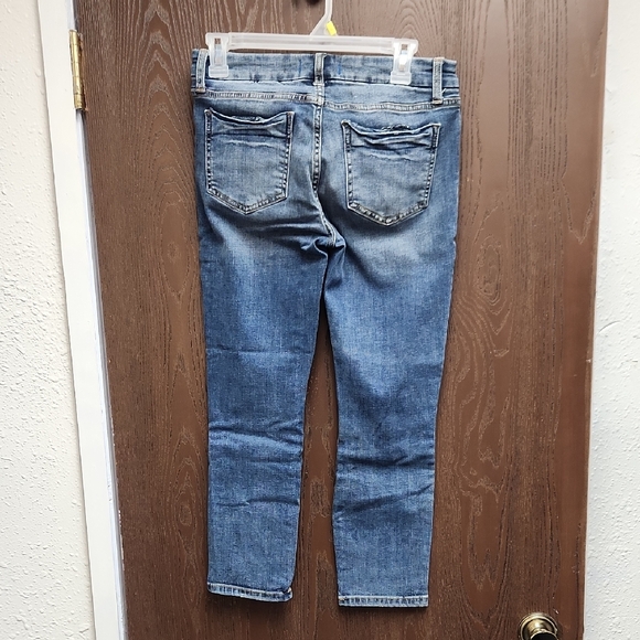 Studio Women's Cropped Blue Jeans - Picture 2 of 3